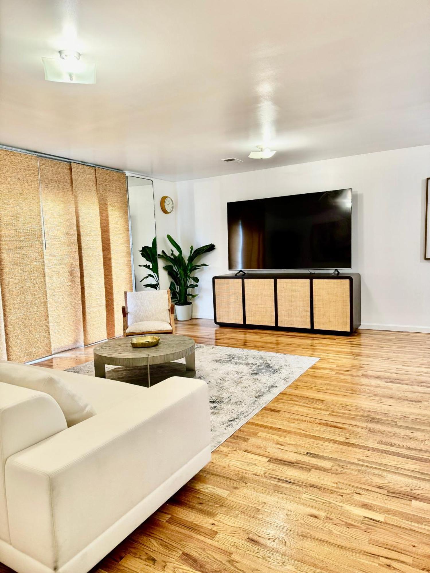 Stylish Evergreen Apartment By Newark Airport Екстериор снимка